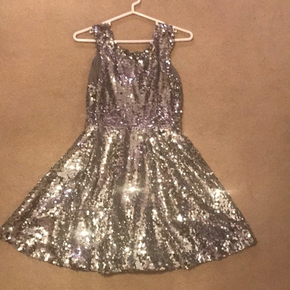 💥NEVER WORN💥Sequence Homecoming Dress - Picture 3 of 4